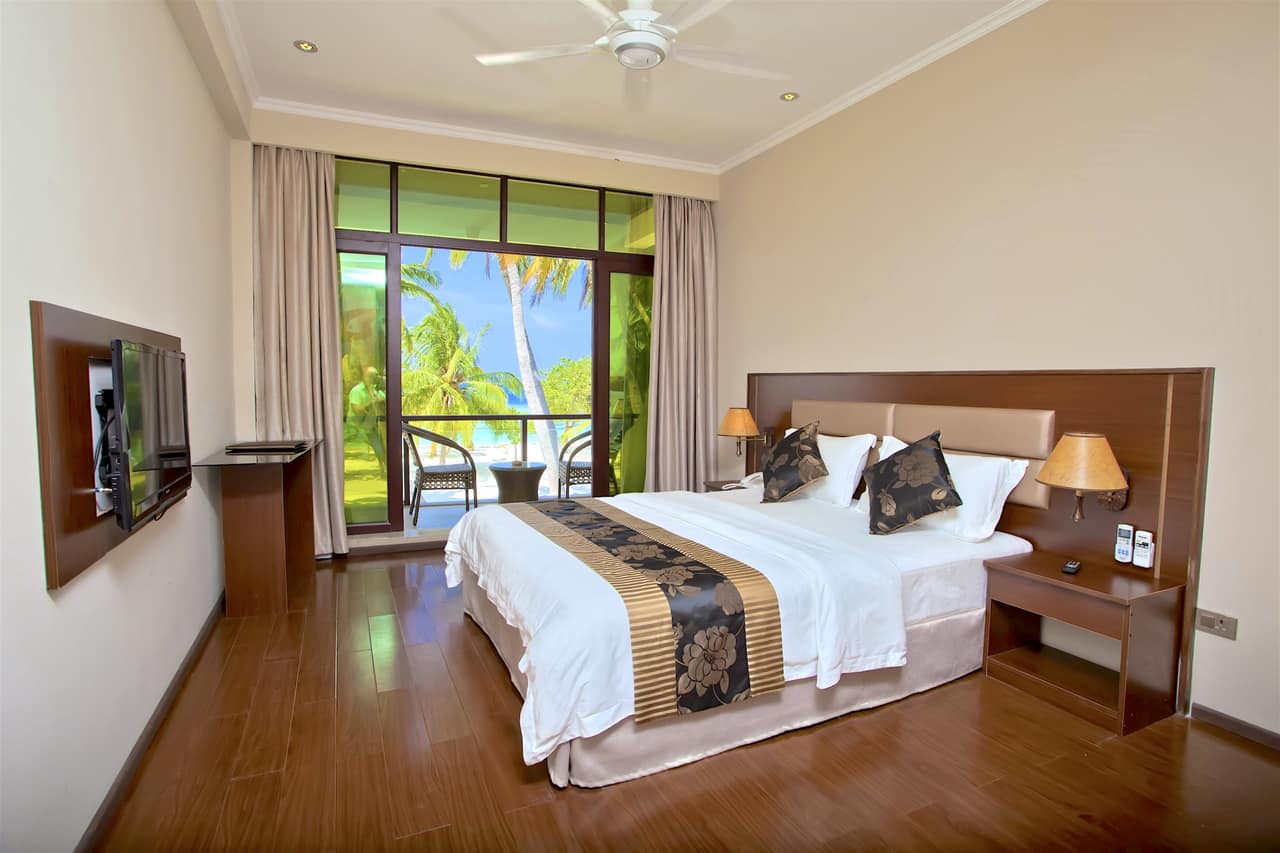 Deluxe Double Room with Balcony and Sea View