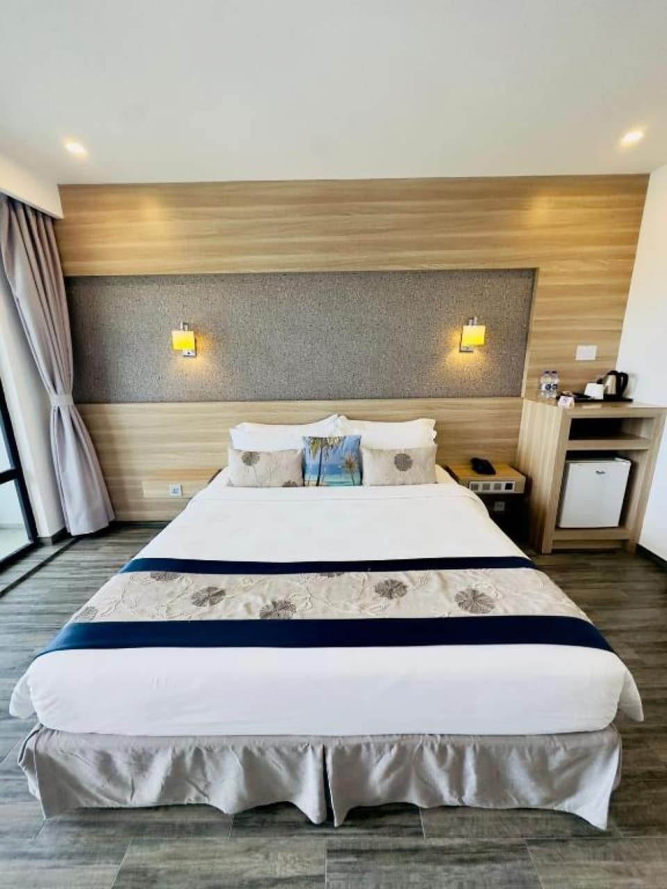 Standard Double Room with Private Balcony and Sea View